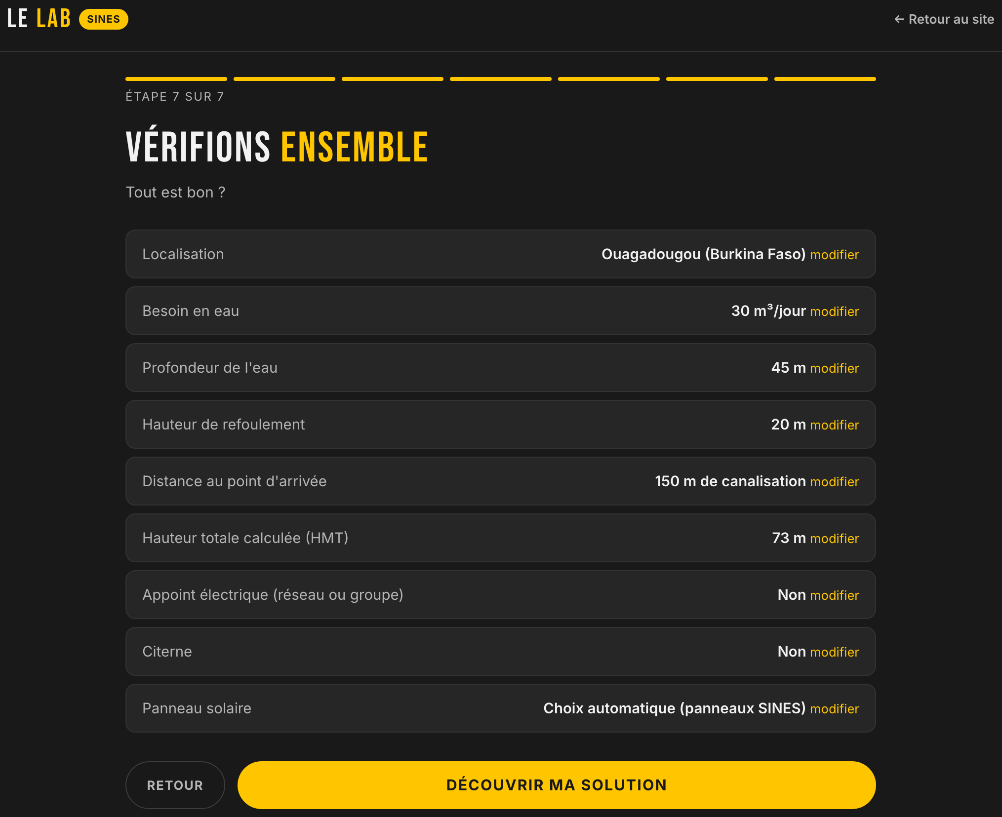 Étape 7 de l'application : récapitulatif des réponses (localisation, besoin en eau, profondeur, canalisation, panneau solaire) avec la hauteur manométrique totale calculée, avant de lancer le calcul